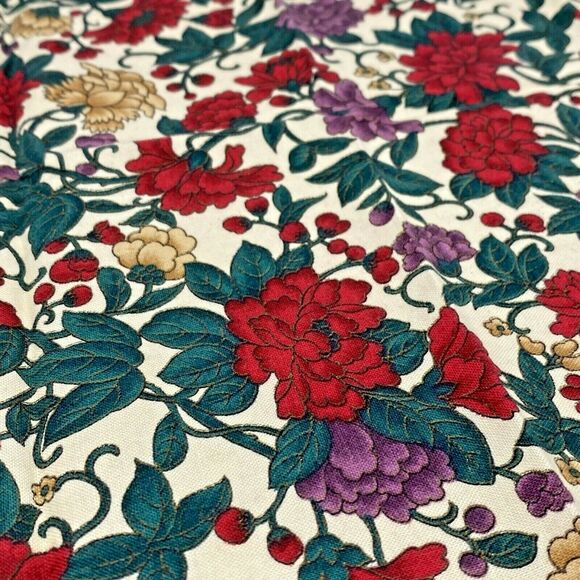 Vintage Fabric Napkins (5) 1980's Cocktail Dessert Sized Red Green Gold Floral - Picture 5 of 5